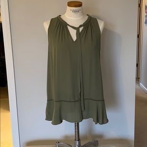 Mossimo sleeveless blouse with self tie